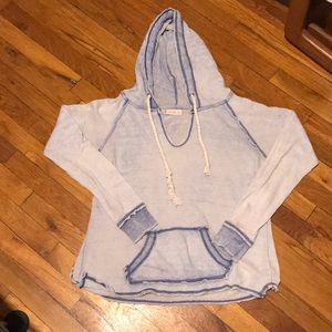 Long sleeve pullover